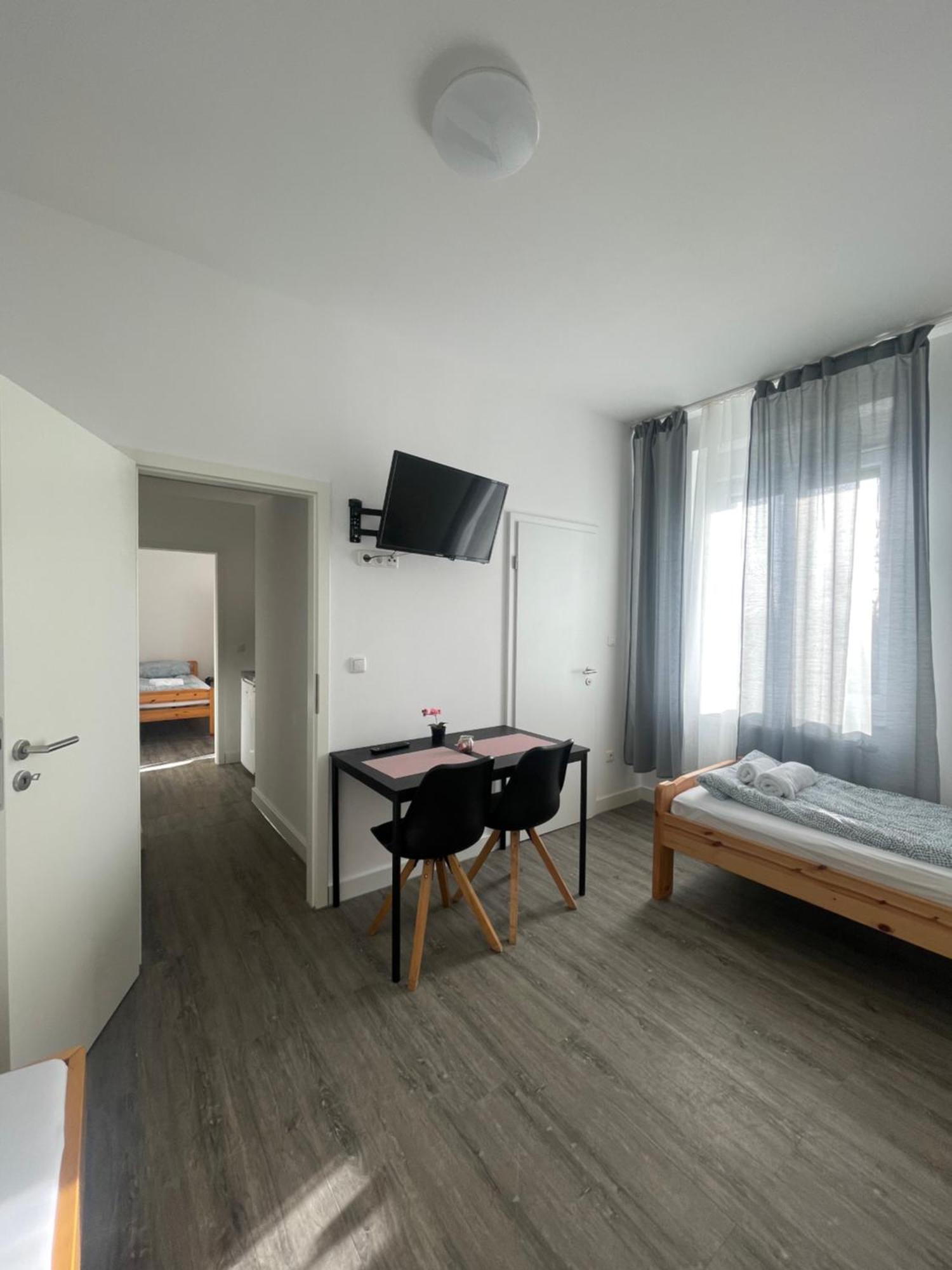 Comfortable Hostel In Wesseling Kültér fotó