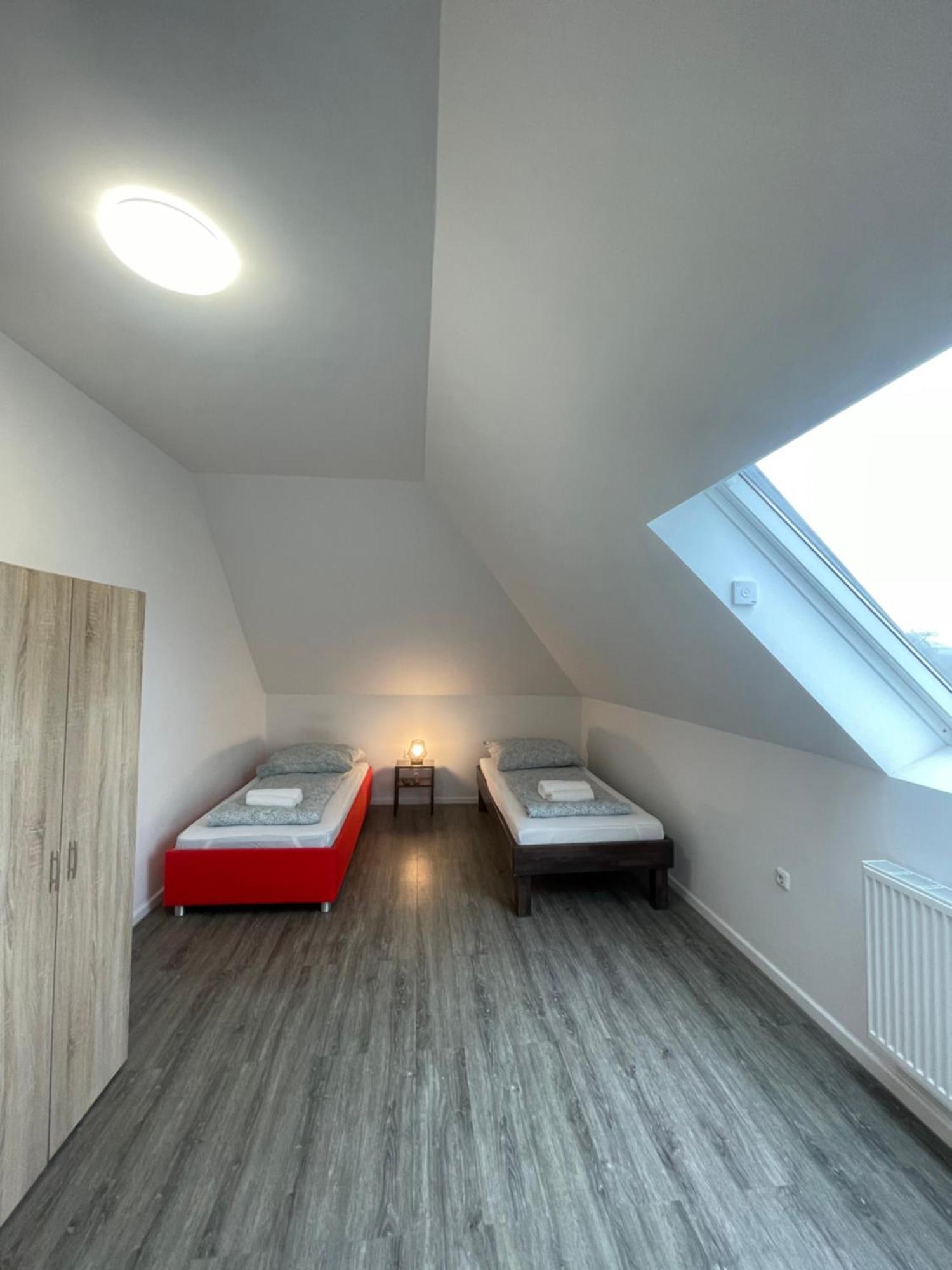 Comfortable Hostel In Wesseling Kültér fotó