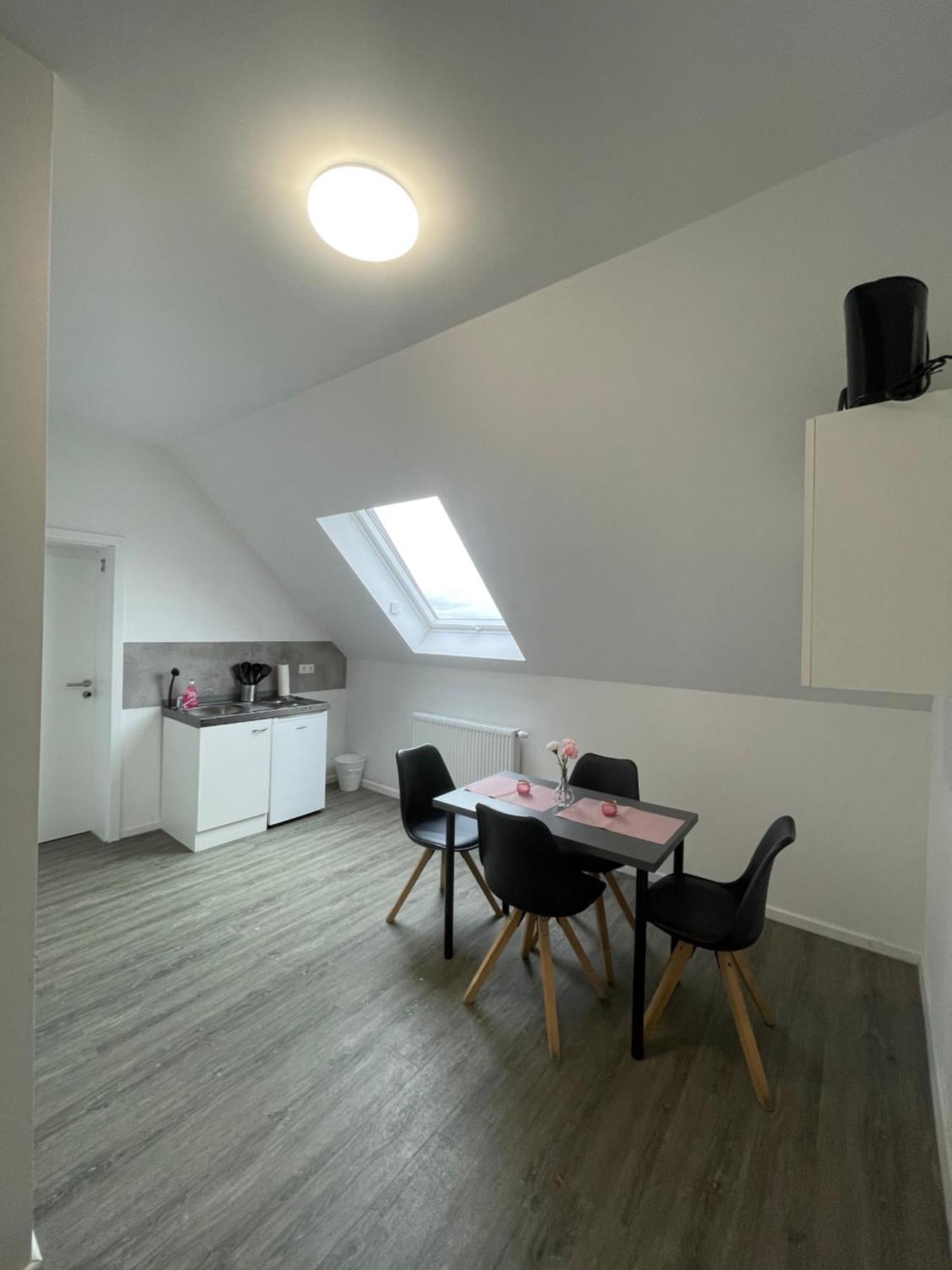 Comfortable Hostel In Wesseling Kültér fotó
