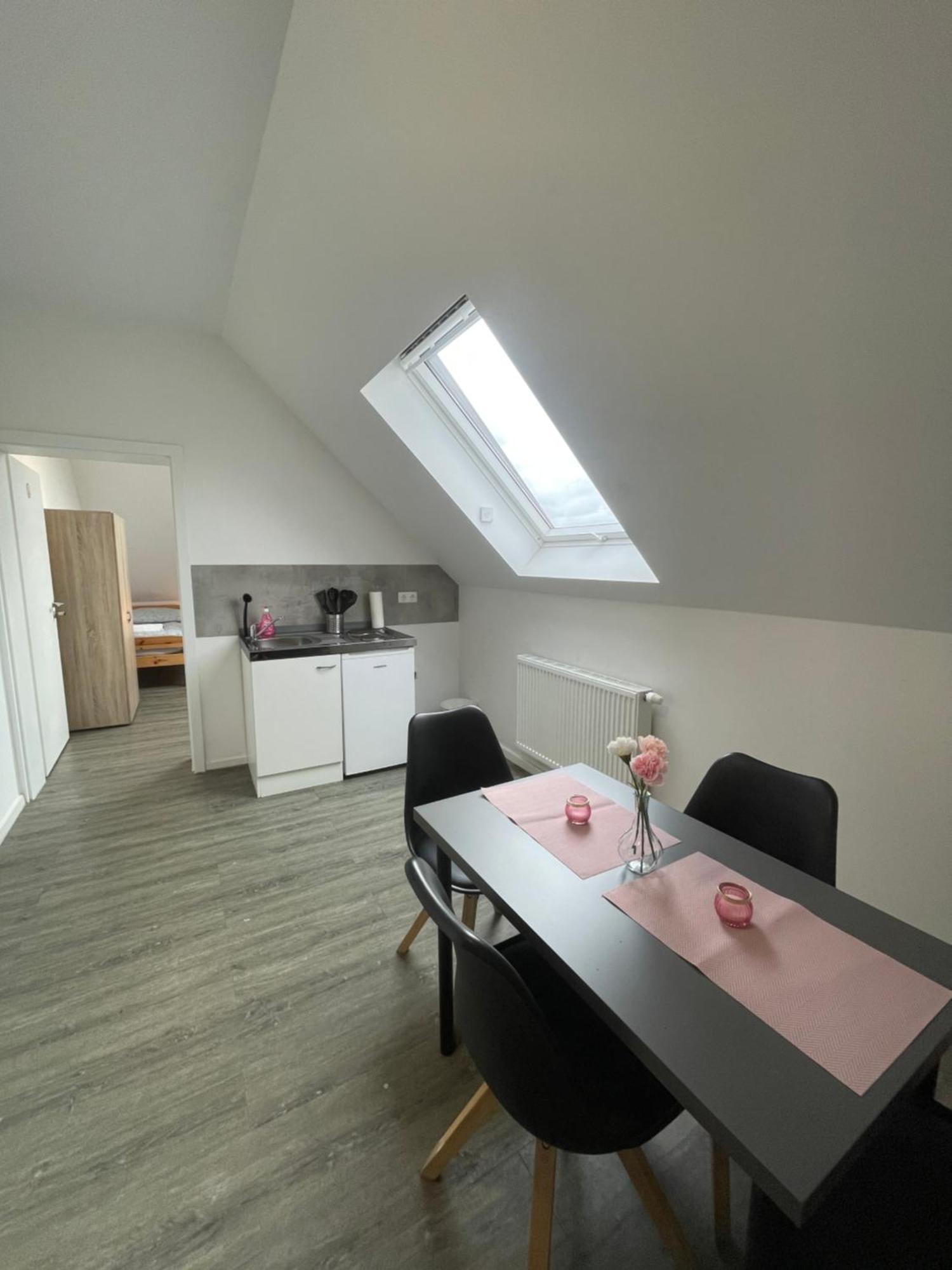 Comfortable Hostel In Wesseling Kültér fotó
